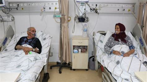 Isınmak için odalarına köz dolu mangal bırakan Erzurumlu çift ölümden döndü - Son Dakika Haberleri